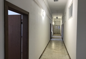 Budapest X. kerület Ihász utca B kategóriás irodaház iroda kiadó
