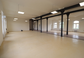 Budapest VIII. kerület Orczy úton, Nagyvárad térnél 252nm-es emeleti loft irodablokk kiadó