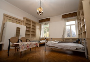 Budapest IX. kerület dél-Pest 110-120 fő befogadására alkalmas, felújított munkásszálló kiadó