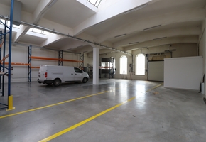 Budapest XXI. kerület Csepel Művek 1430nm-es igényesen felújított raktárblokk eladó