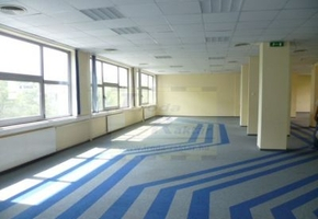 Budapest XIII. kerület Hun utca B kategóriás irodaházban iroda kiadó