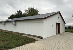 Pest megye Páty, M1 pátyi lehajtóhoz közel önálló telephely 533nm iroda és raktár, üzem 2000nm-es telken kiadó