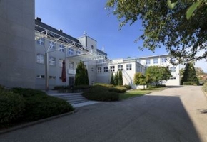 Pest Megye Budaörs TerraPark A kategóriás irodaházban iroda kiadó