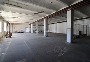 Budapest IV. kerület Újpest 4 szintes 3200nm szintterületű raktárépületben raktárak kiadók