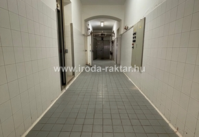 Pest megye Nagykőrös 901nm-es élelmiszeripari üzem, húsfeldolgozó eladó
